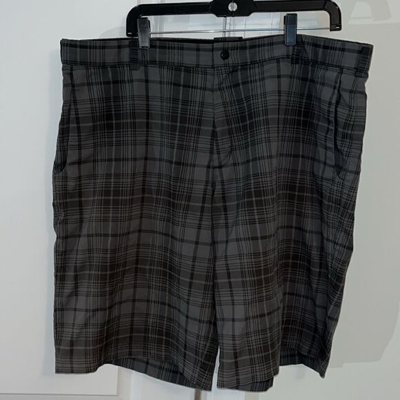 Nike Dr Fit Tour Performance black & gray plaid check 11 1/2” Golf Shorts 40 - Picture 1 of 5